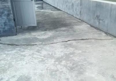 蒲县楼顶漏水维修公司分享下如何解决卫生间隐蔽部位漏水的问题?